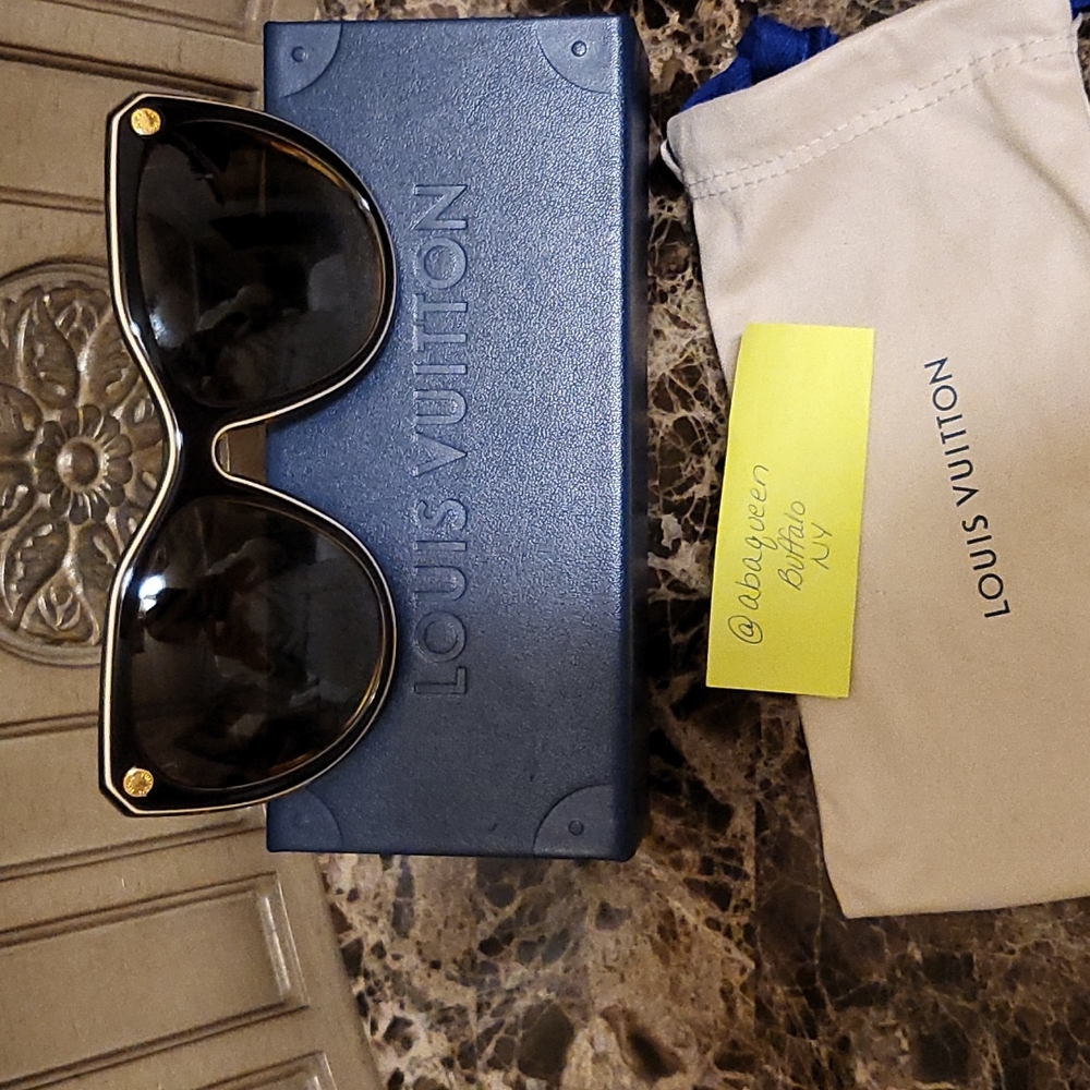 *SOLD* Louis Vuitton Sunglasses